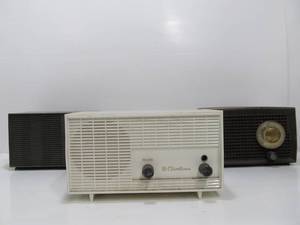 Lot of 3 Vintage 1960s era Radios