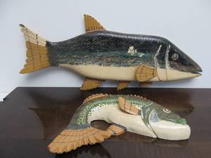 2 Very Nice Vintage Hand Carved Folk Art Fish Carvings