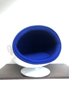 Awesome Retro Atomic Style Ball Chair Pet Bed