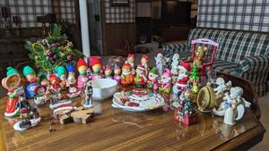 lot 126 image: Huge Collection of Vintage Christmas Decor
