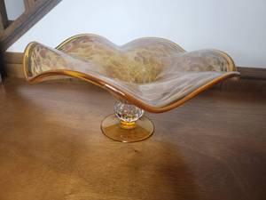 lot 55 image: 14.75 Hand Blown Glass Murano Style Glass Bowl