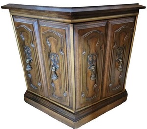lot 72 image: Classic Hexagon Side Table