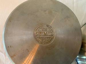 lot 16 image: Calphalon and Kirkland Pans