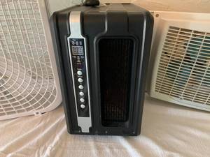 lot 22 image: SOURCE INFRARED HEATER, FANS