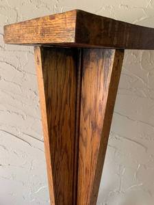 lot 41 image: Vintage Definitive Arts and Crafts Style Plant Stand