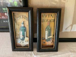 lot 42 image: THREE NEWLIKE NEW FRAMES