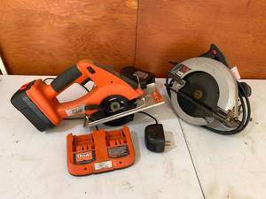 lot 136 image: BLACK AND DECKER FIRESTORM TOOLS