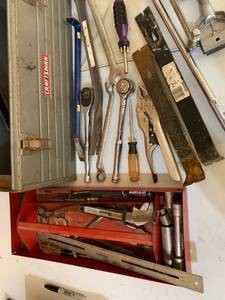 lot 138 image: CRAFTSMAN TOOLBOX WITH TOOLS, SOCKETS, ETC.
