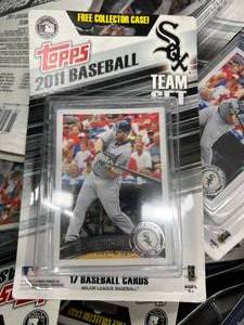 BASEBALL CARDS