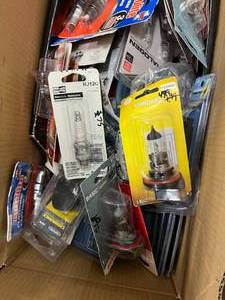 BOX ASSORTED SPARK PLUGSLIGHT BULBS