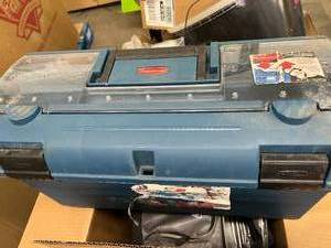 RUBBER MAID TOOL BOX AND COOLER