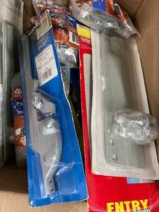 ASSORTED LATCHESWINDOW CASEMENTS