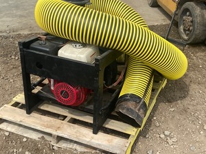 Billy Goat Debris  Leaf Loader