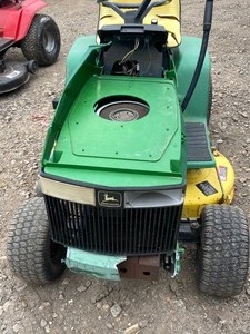 John Deere Lawn Tractor -- For Parts