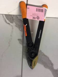 1-14 in. Cut Capacity, Titanium Coated Steel Blade, 15 in. PowerGear Anvil Lopper by Fiskars Customer Returns See Pictures