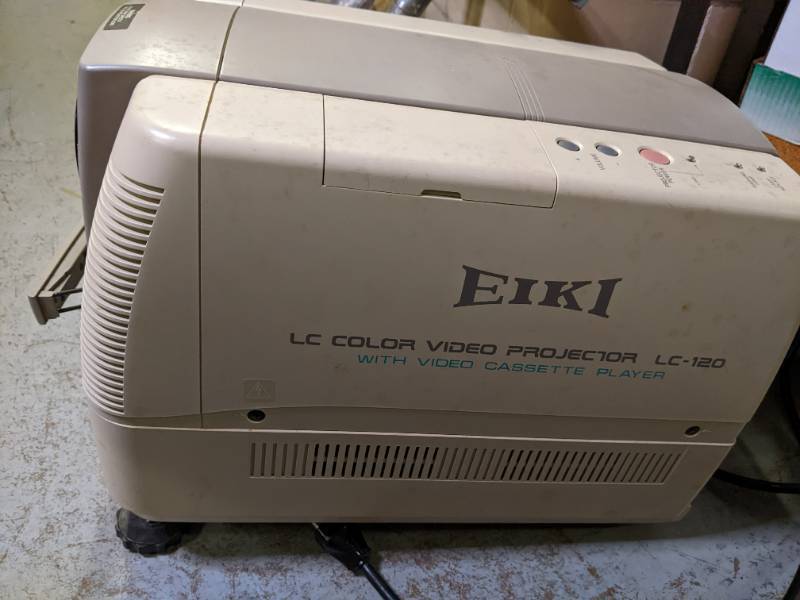 RARE VINTAGE Eiki LC Color Video Mo...
