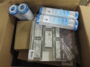 lot 12 image: box of home improvement items ...