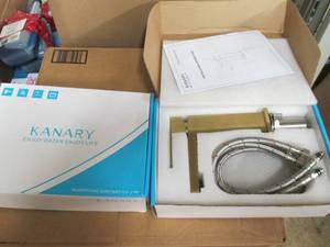 lot 30 image: 2 faucets ...