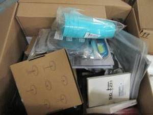 lot 43 image: box of pocket lights , hdmi cords ,...