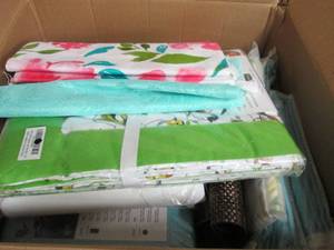 lot 63 image: box of tablecloths ...