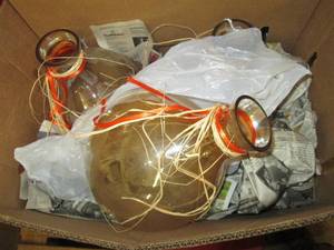 lot 79 image: box of vases ...