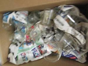 lot 80 image: box of glassware ...