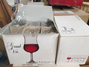 lot 89 image: 2 boxes of grand vin wine toaster ...