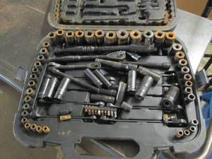 lot 116 image: husky tools ...