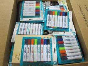 lot 128 image: box of dry erase markers, page mark...
