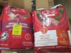 lot 152 image: 28lb bags of purina one dog food ...