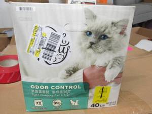 lot 207 image: 40lbs of special kitty fresh scent ...