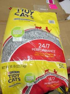 lot 208 image: 50lbs of tidy cats non clumping cat...