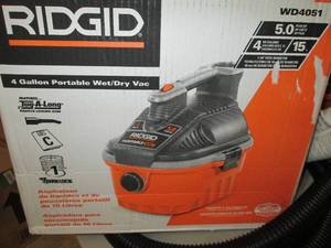 lot 285 image: rigid 4 gallon portablee wet dry va...