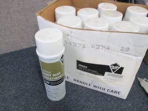10 - 18 oz Spray Cans Dust Mop Trea...