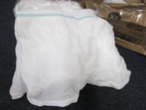 2 Cases of 50 Disposable XL Mesh Un...