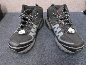 Skechers Men�s Relaxed Fit Holdred...