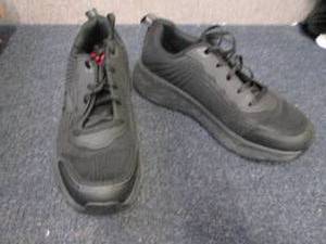 Skechers Mens Relaxed Fit Max Cush...