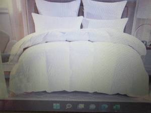 Puredown Year-Round Warmth White Go...