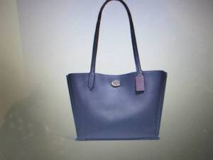 Coach Willow Tote � Black open pkg...