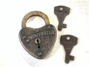 lot 32 image: WINCHESTER LOCK WITH TWO WORKING KEYS