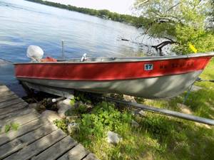 1956 Lund Boat & 6hp Johnson Motor