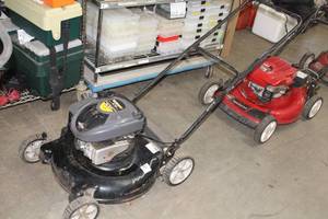 lot 554 image: MTD Yard Machines BaggerMulcherSide Discharge Push Mower 21