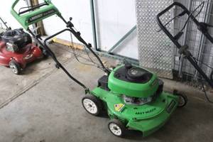 lot 559 image: Lawn Boy 10550 Gas Push Mower 21