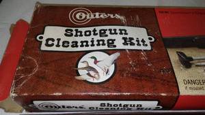 lot 556 image: Outers Shotgun Cleaning Kit  New Old Stock