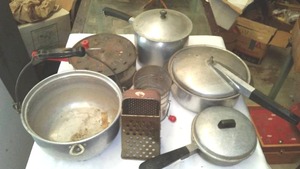 lot 574 image: Kitchen Items