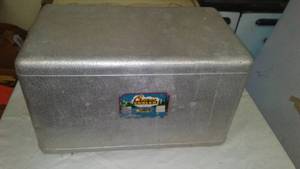 lot 681 image: Vintage Metal Cooler  Nice.