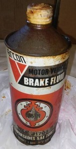lot 716 image: Varton Brake Fluid Quart Can, Vintage, Empty