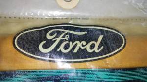 lot 725 image: Vintage Ford Dusting Cloth, New in Package