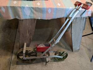lot 200 image: Montgomery Ward vintage seeder...