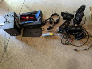 lot 270 image: Logitech Speakers, mini microscope,...